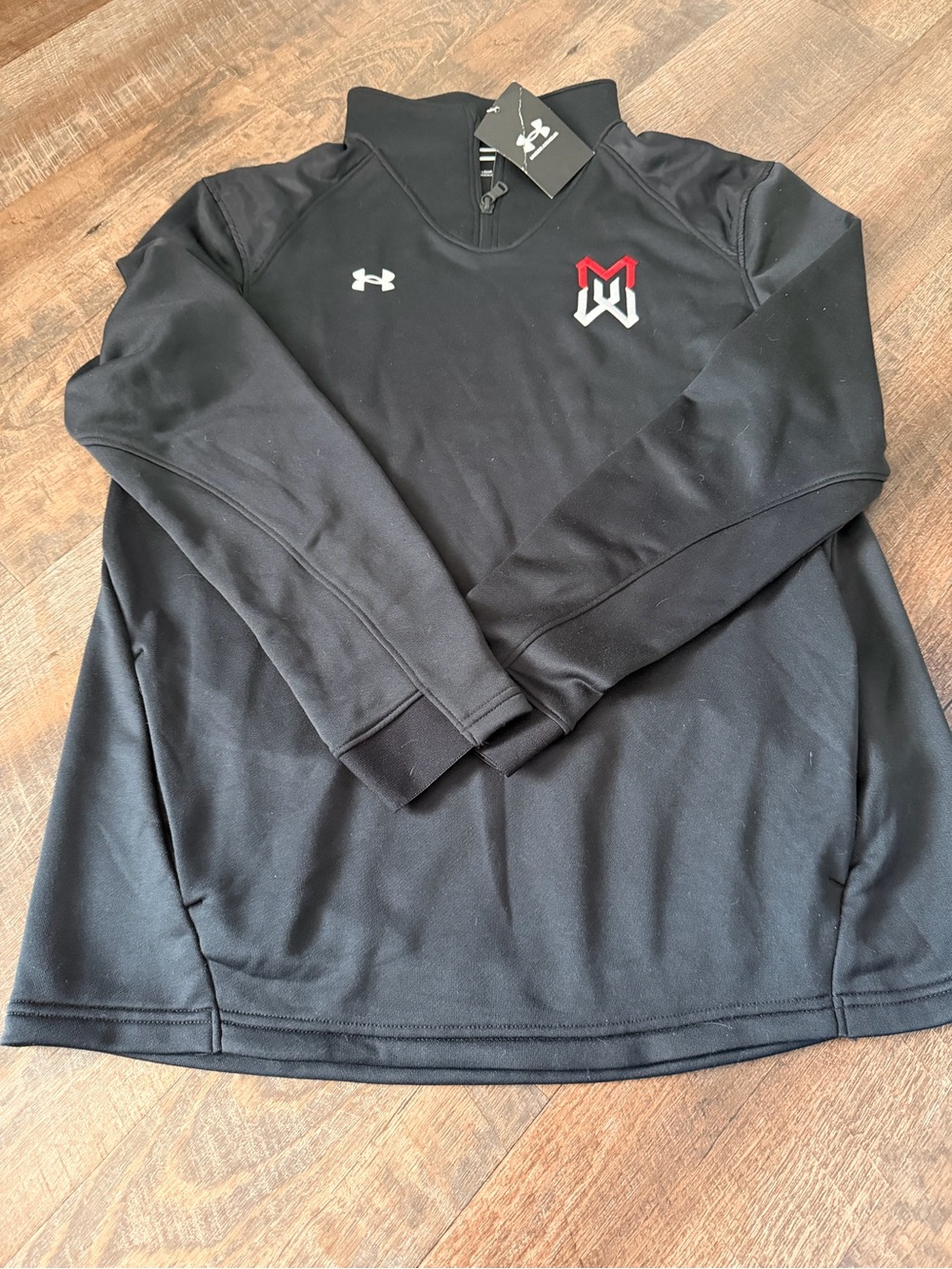 NWT Under Armour Women’s L Command 1/4 Zip Black Performance Pullover